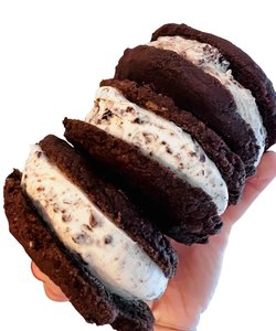 Fit Fab Treats (located inside Round Bird Coffee) photo 2