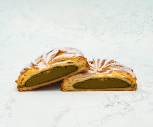 Manna Dew photo 3